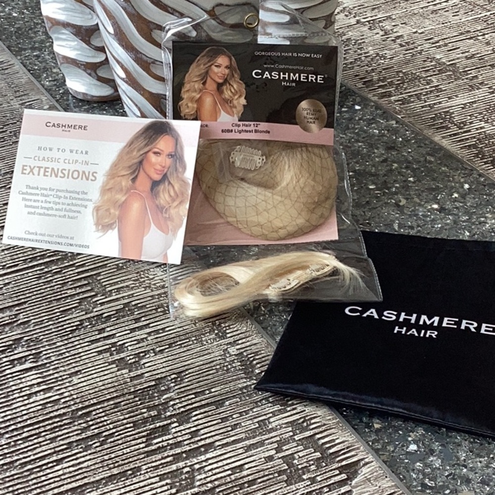 CASHMERE CLIP HAIR EXTENTIONS